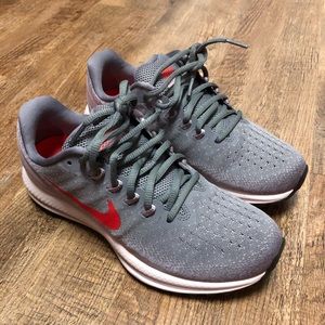 Women’s Nike Air Zoom Vomero 13.